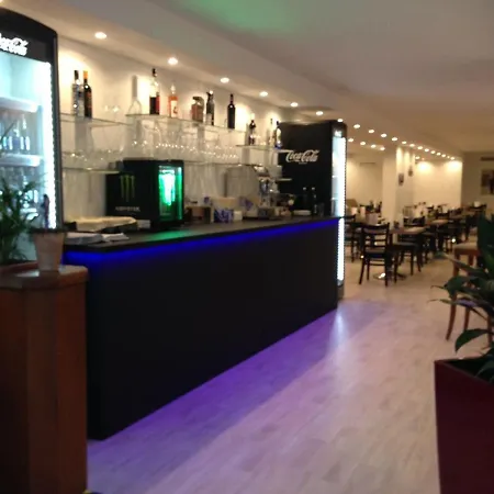 Hotel Restaurant Nikopolis *