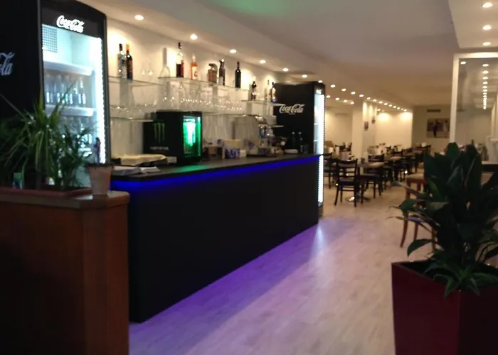 Hotel Restaurant Nikopolis *